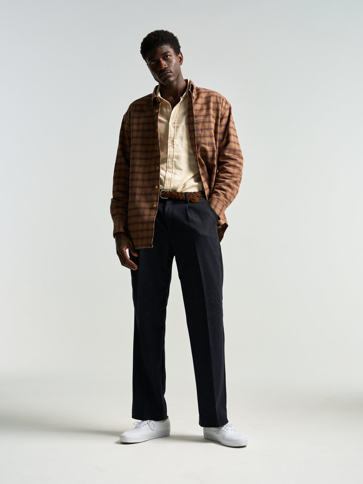 Single Pleat Herringbone Wool Trousers - Navy