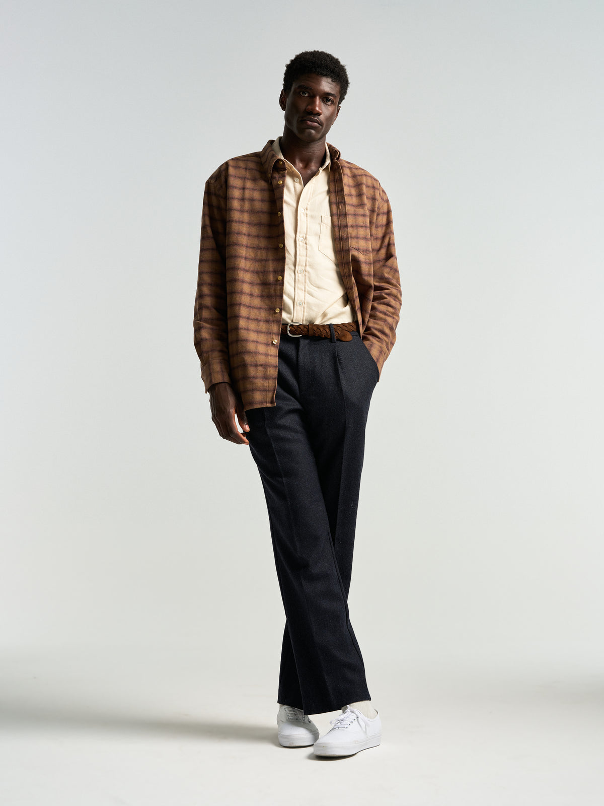Single Pleat Herringbone Wool Trousers - Navy